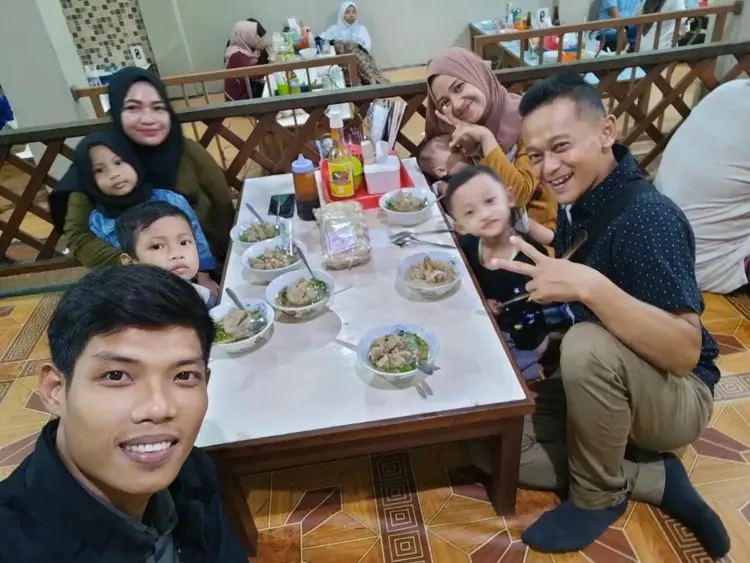 Bakso & Mie Ayam Pak Tompel 6