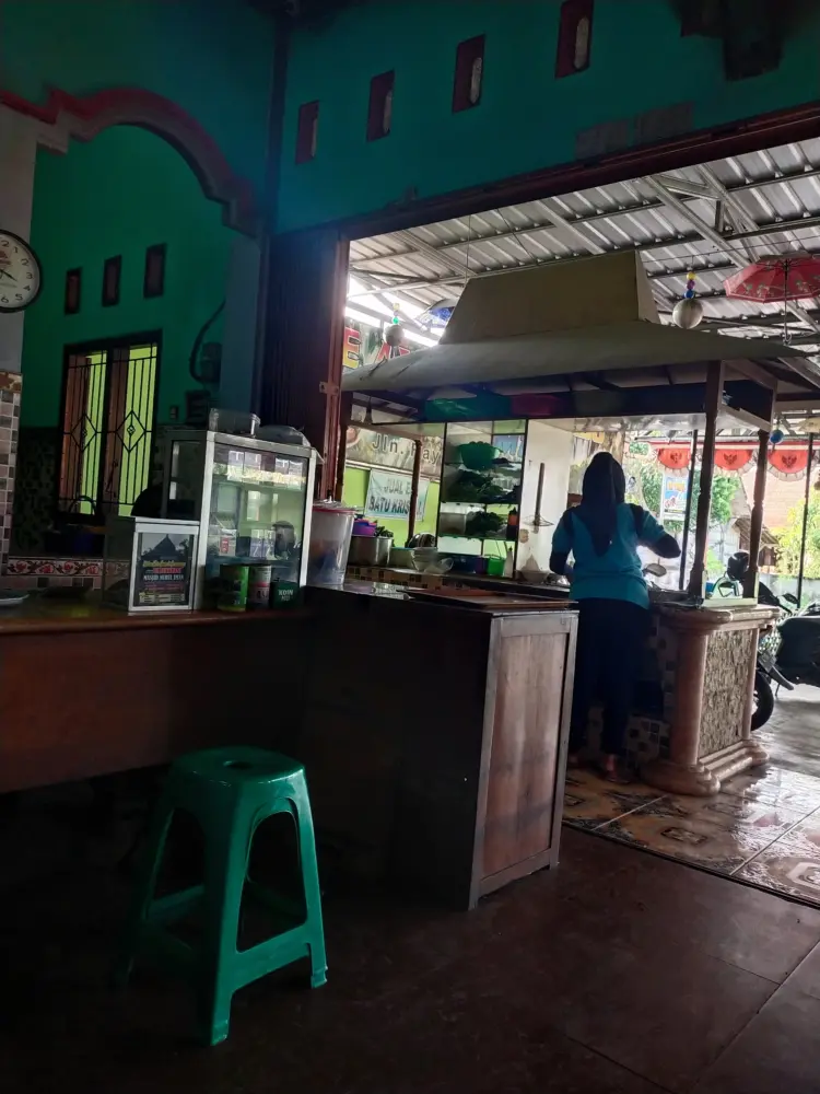 Bakso & Mie Ayam Pak Tompel 7