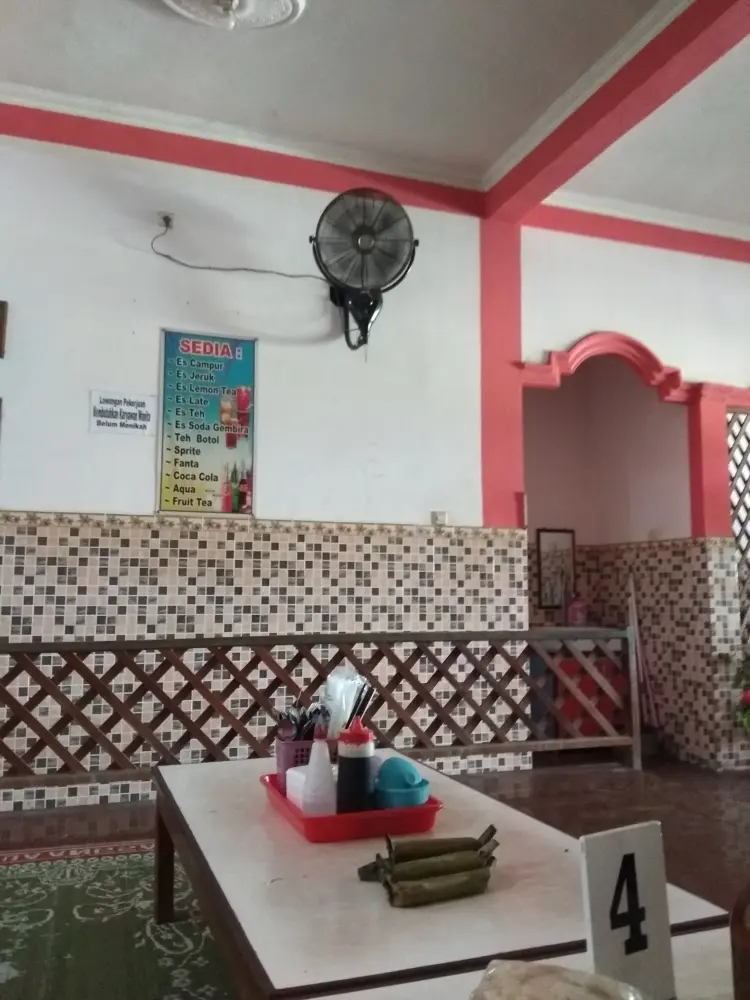 Bakso & Mie Ayam Pak Tompel 4