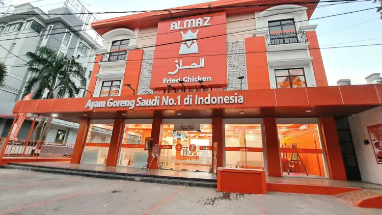 Almaz Fried Chicken Pettarani Makassar 1