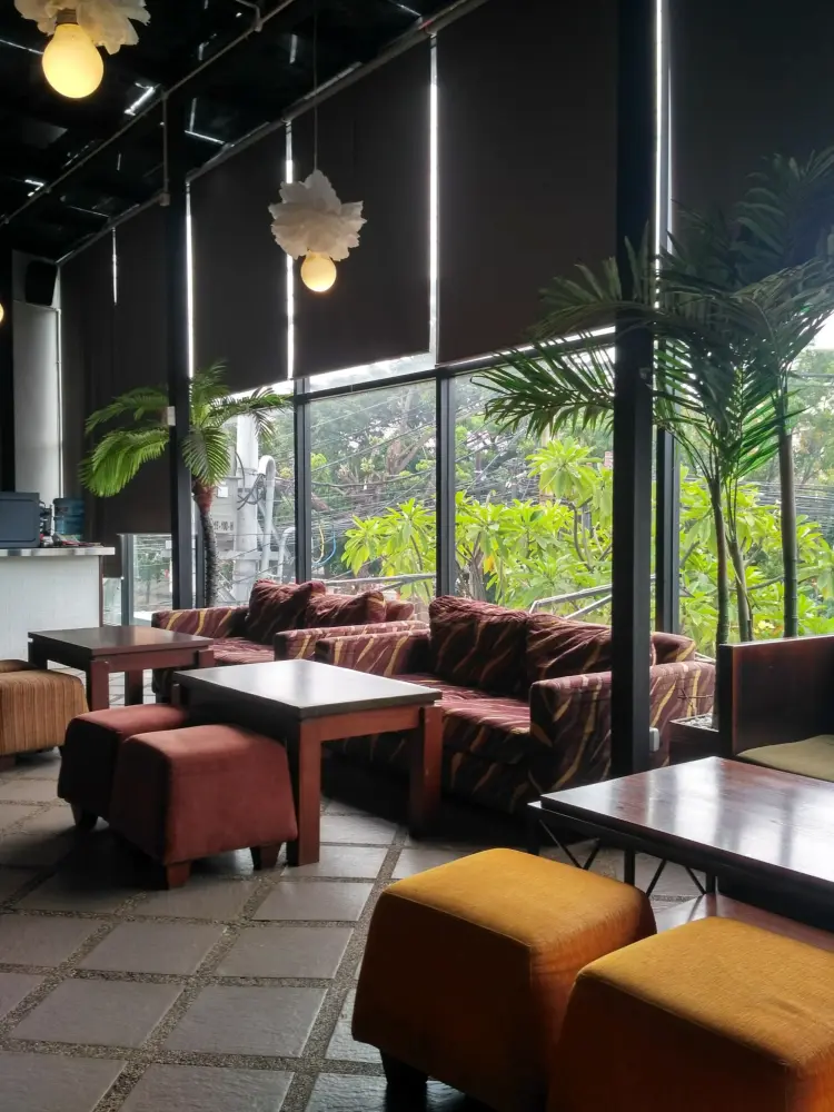 The Localist Coffee and Bistro Surabaya 8