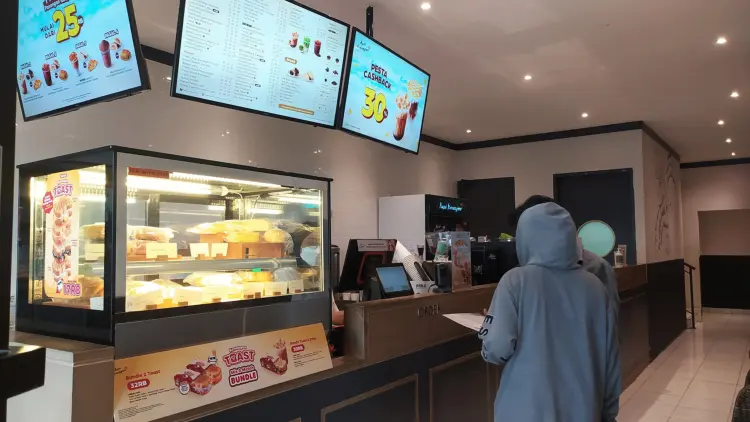 Kopi Kenangan - Ruko Ceger 6