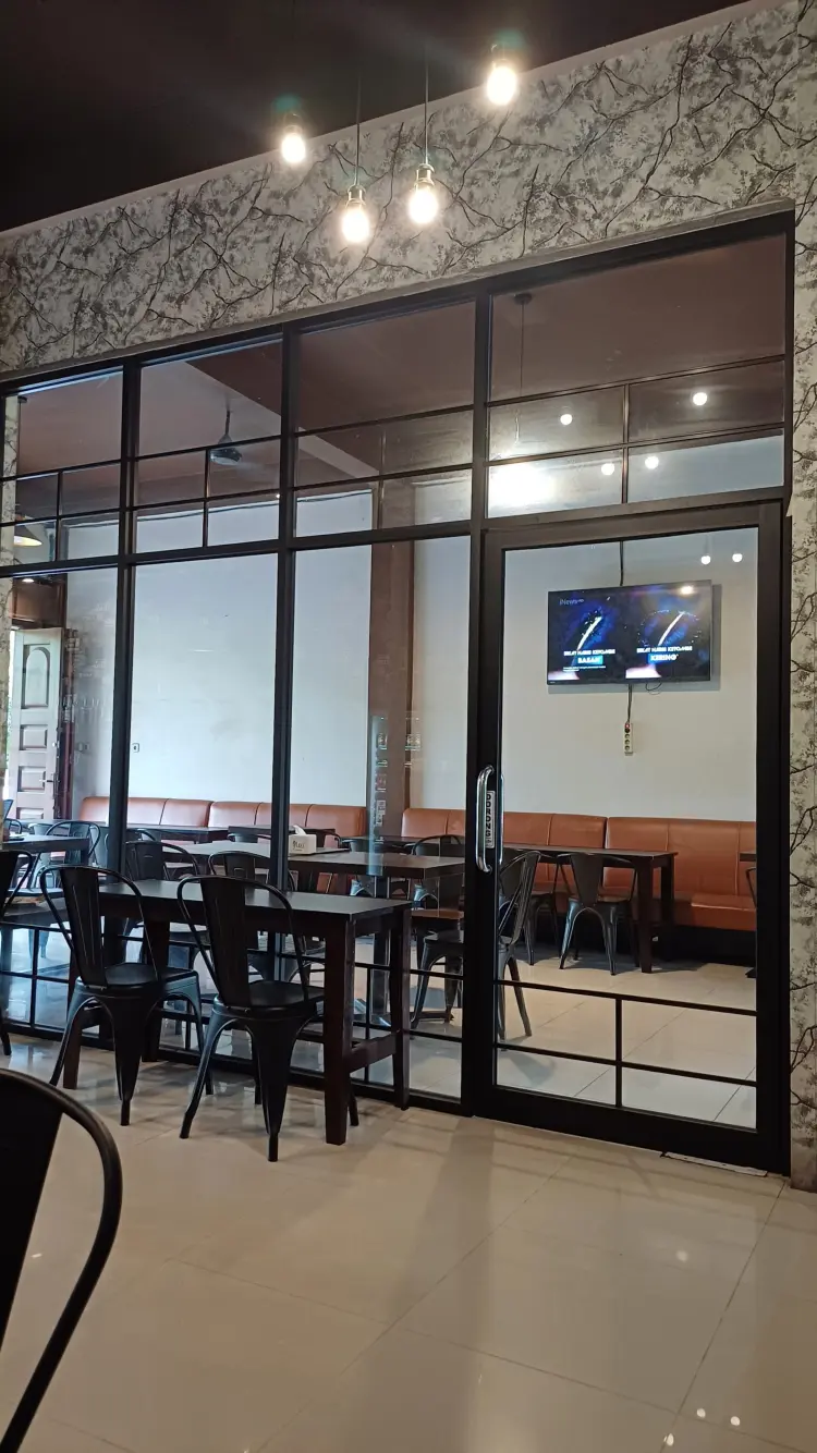 REPUBLIC PALANTA CAFE 4