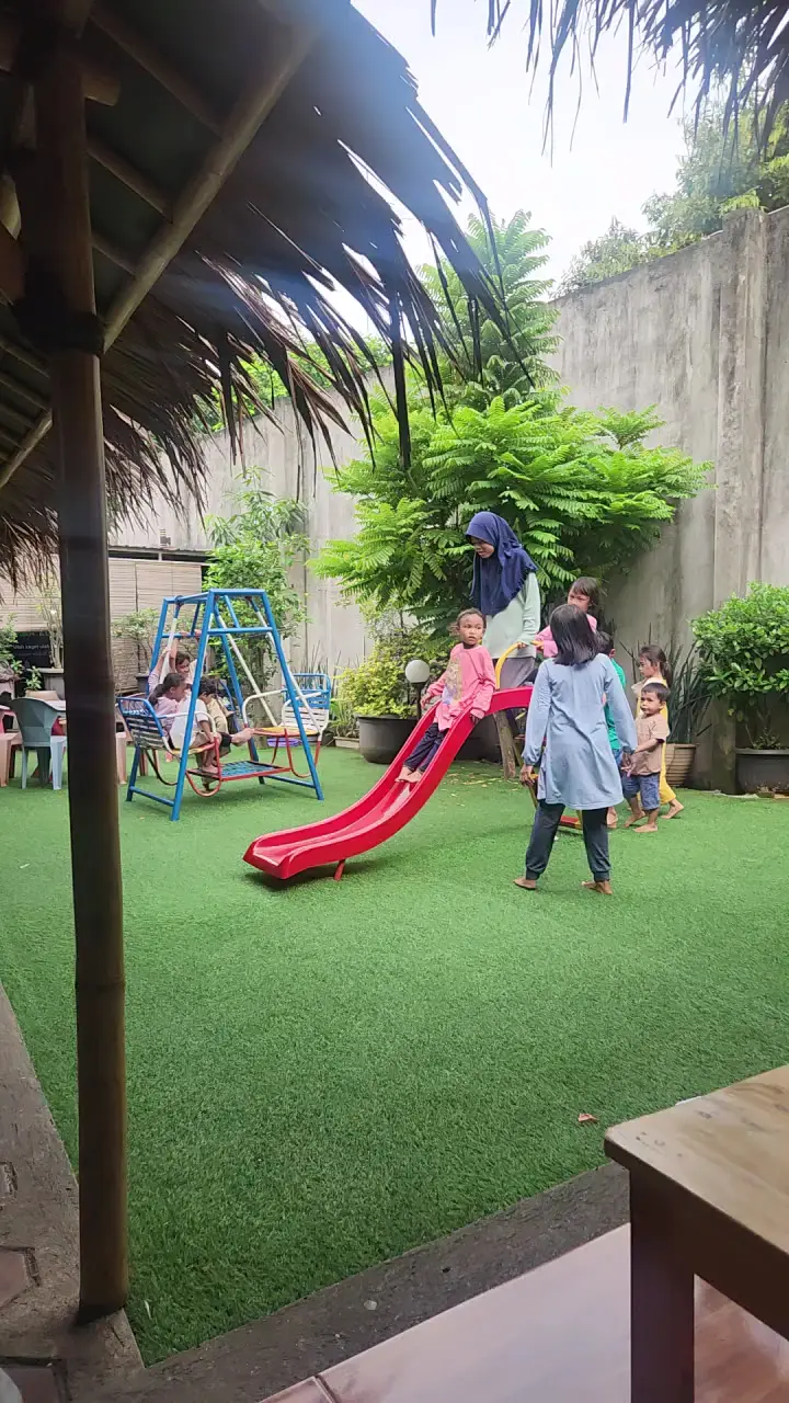 Kedai Kopi dan Pecak Ramboetan 8