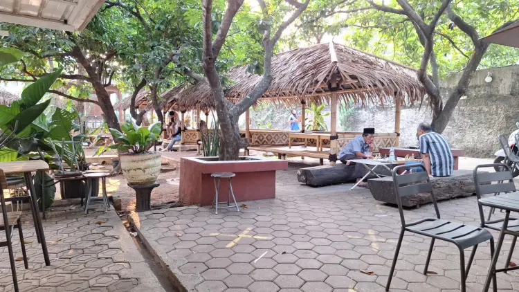 Kedai Kopi dan Pecak Ramboetan 4