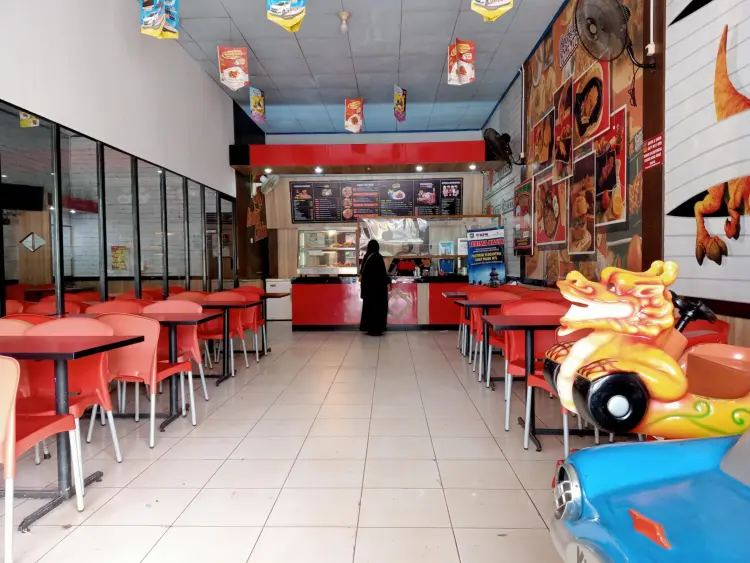 Rocket Chicken Nusa Indah 3