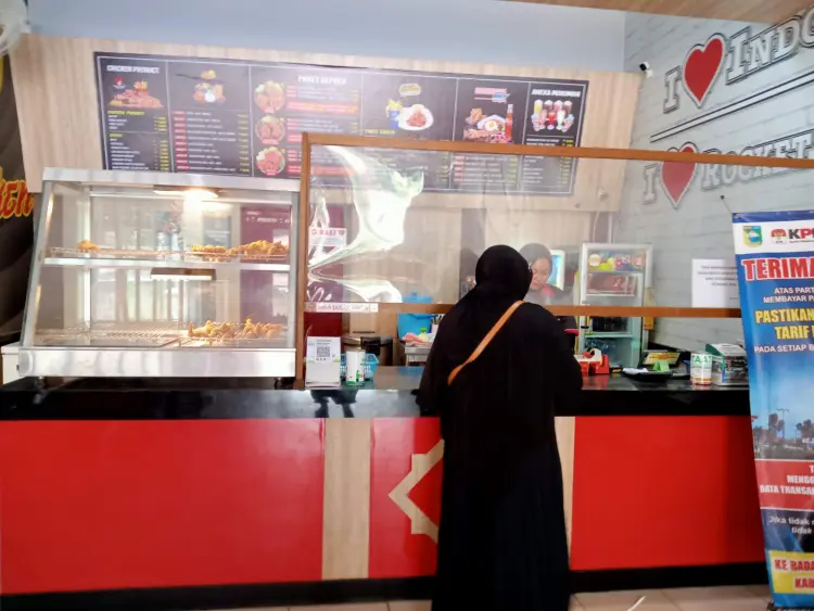 Rocket Chicken Nusa Indah 6