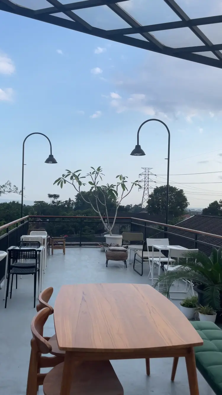 Cantine by Cendhani Raras 10