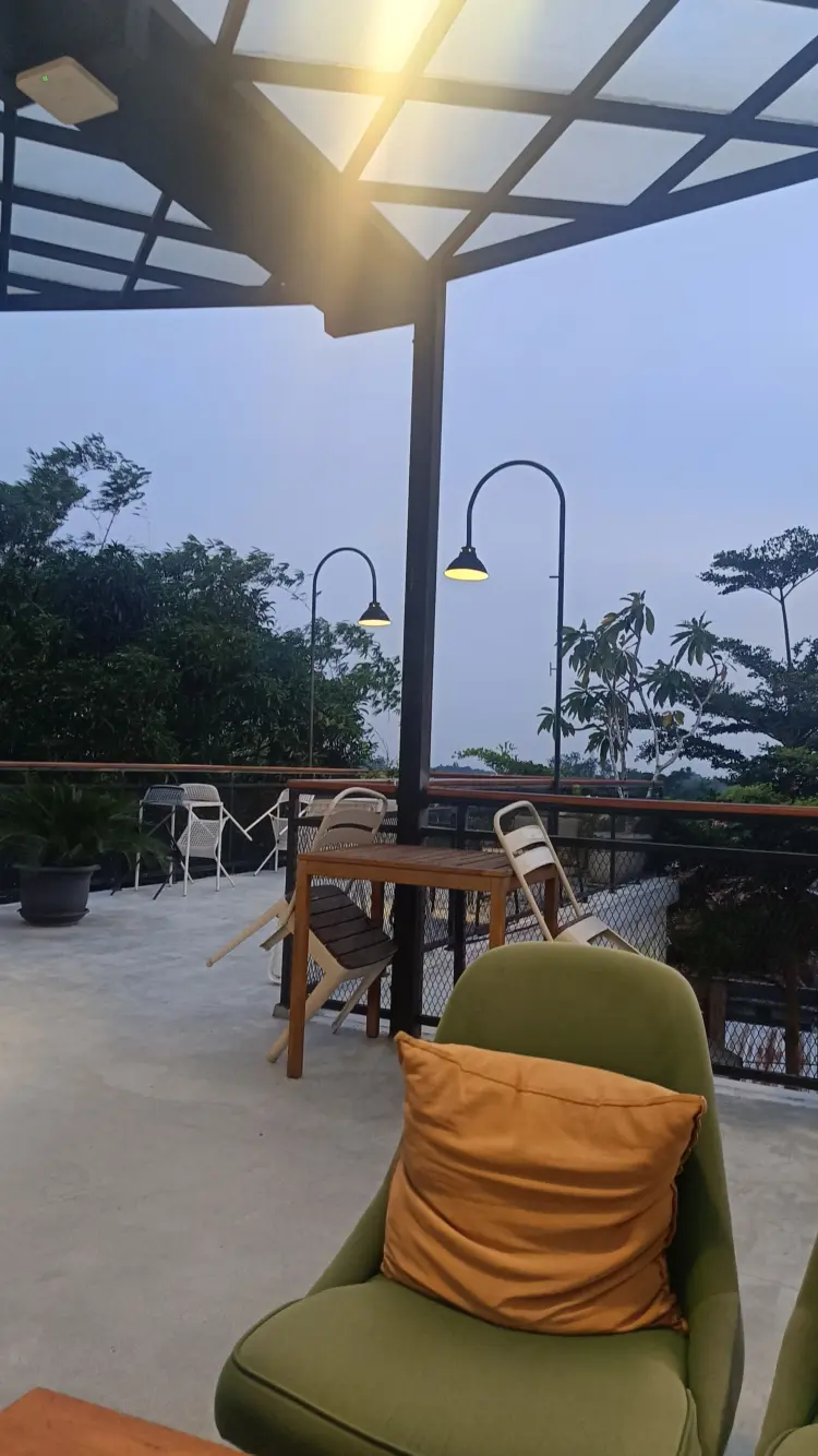 Cantine by Cendhani Raras 5