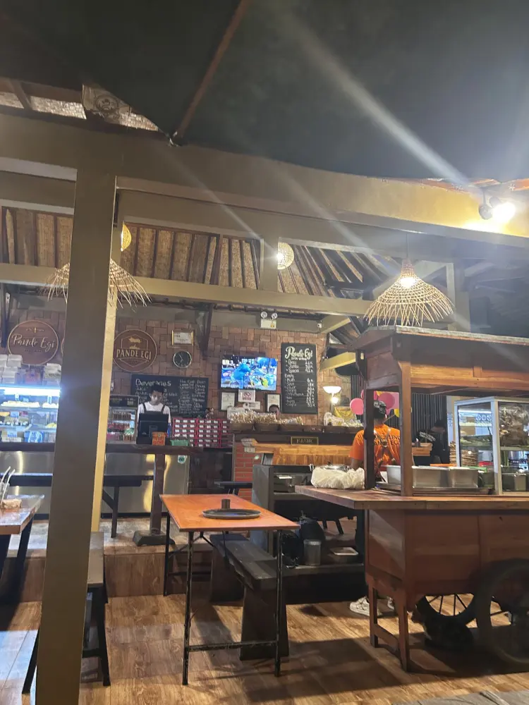 Warung Babi Guling Pande Egi 5