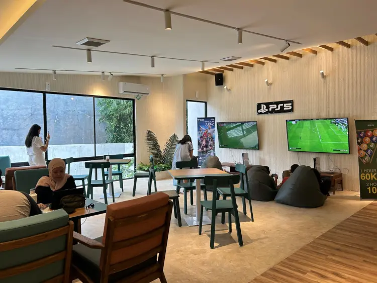 Green Fox (Coffee•Kitchen•Gelato) 7