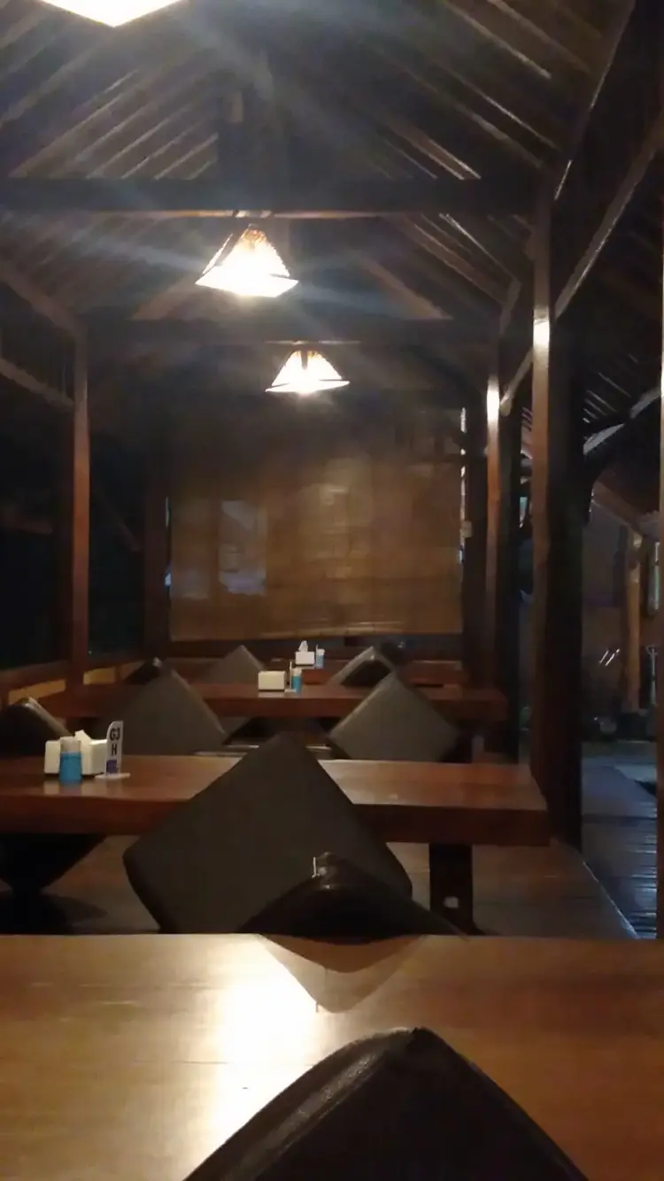 Gubug Makan Mang Engking Soragan Castle 4