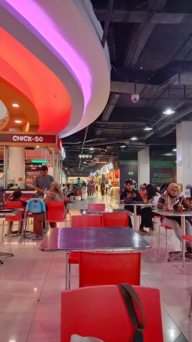 Steak Moen Moen - Royal Plaza 9