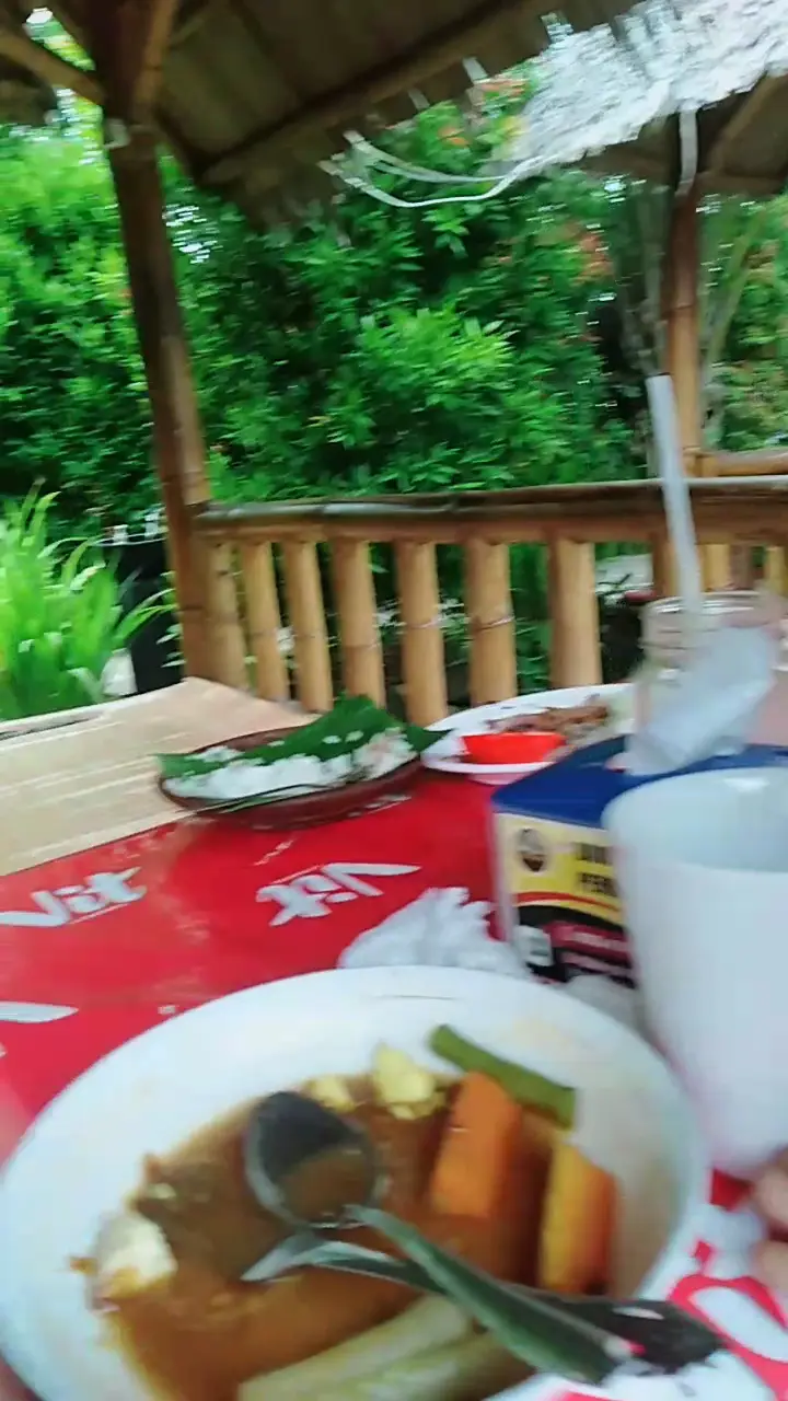 Telaga Rindu Resto Karanganyar 4