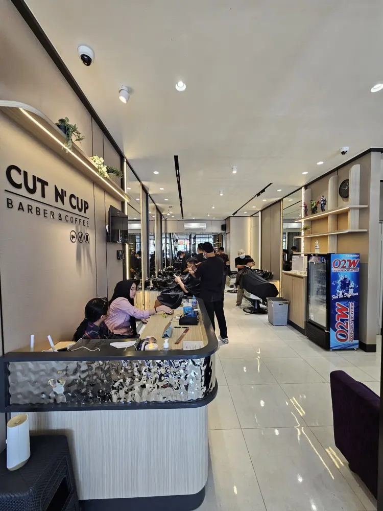 Cut n Cup OCEAN DRIVE 1