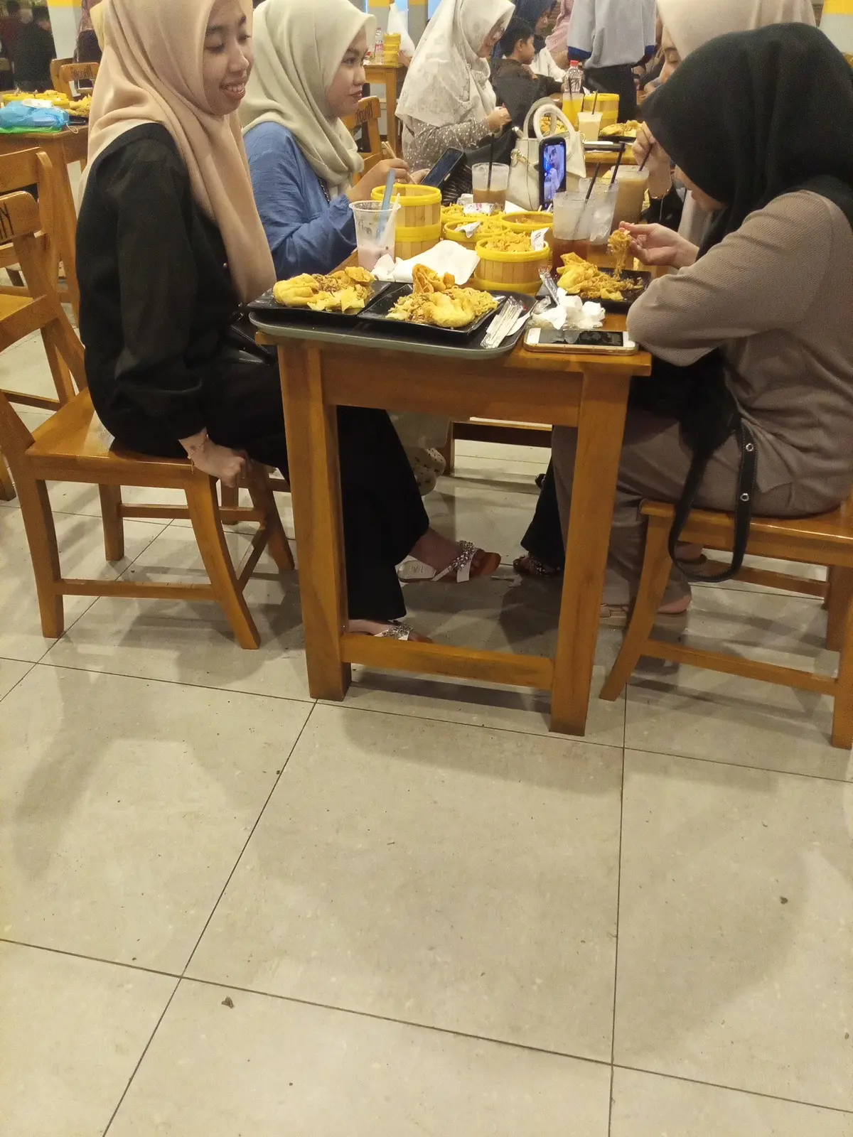 Google 4.9分,服务0分?Mie Gacoan这碗面到底有什么魔力? 8