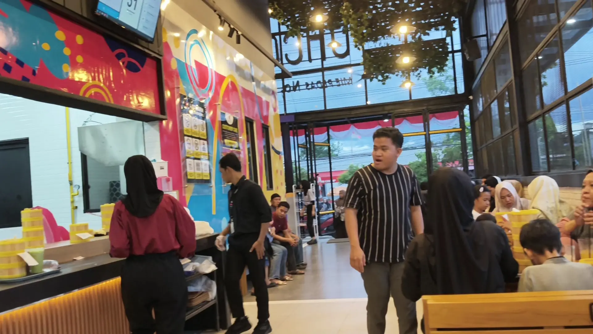 Google 4.9分,服务0分?Mie Gacoan这碗面到底有什么魔力? 4