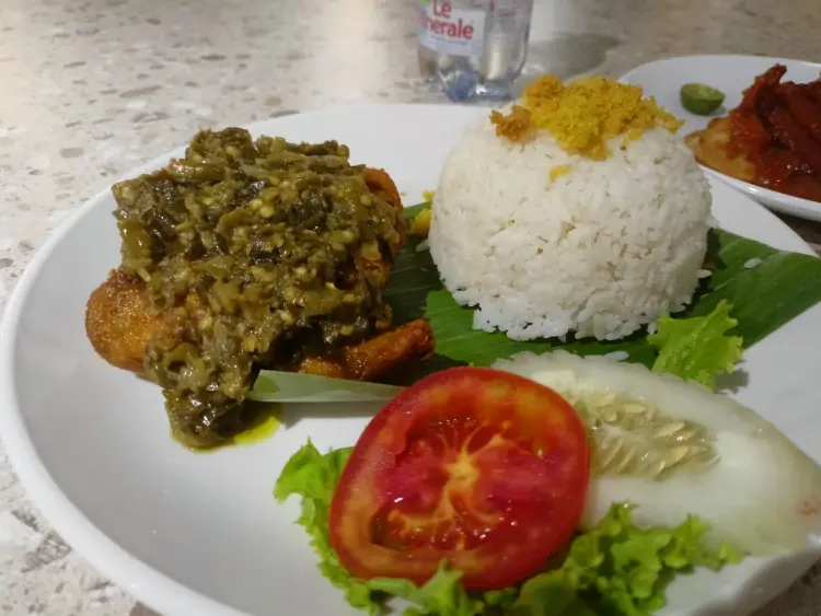 Es teler 77 | kuningan City 7