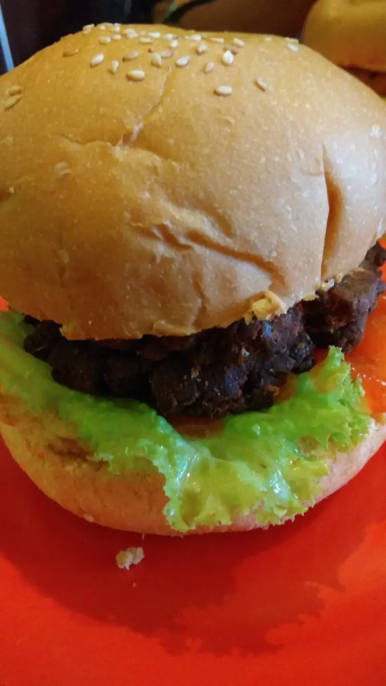 Mansur Hot Burger Gobah 4