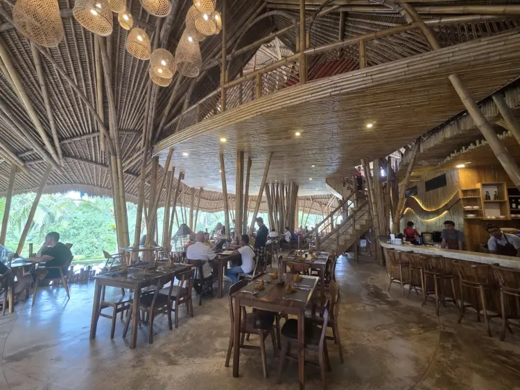 Tebasari Resto, Bar & Lounge 6