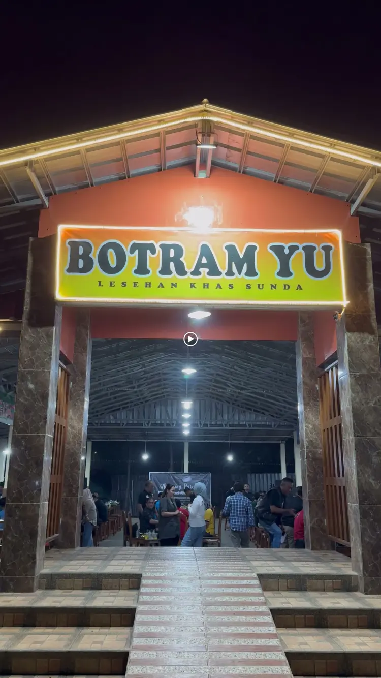 Botram Yu Lesehan RM Sawargi Sumedang 1