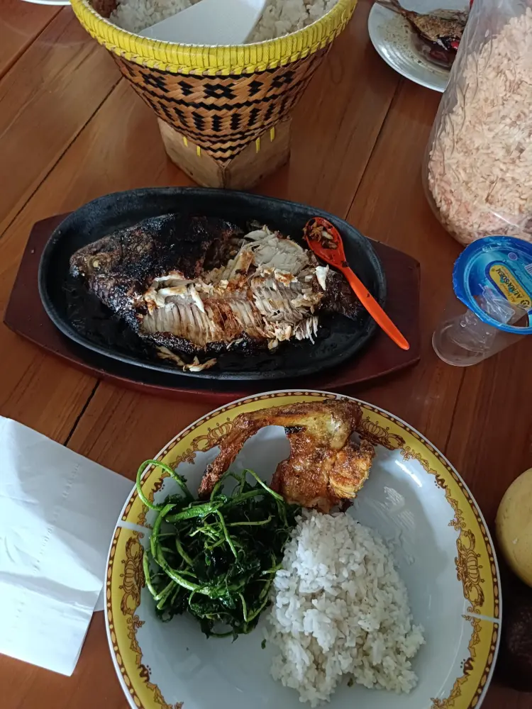 Botram Yu Lesehan RM Sawargi Sumedang 4