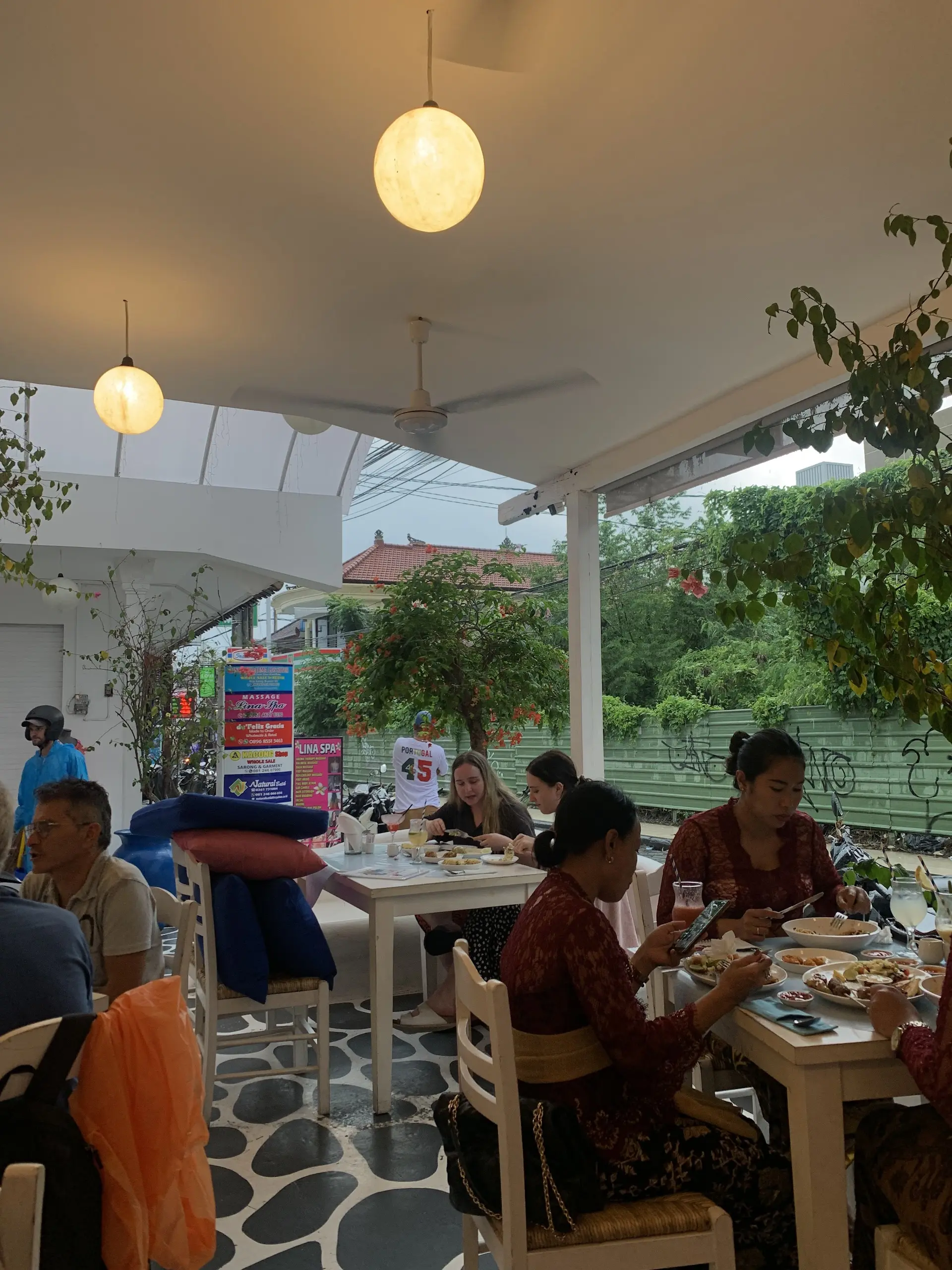 Bali Greek Food Worth a 1-Hour Queue: What's So Divine? 6