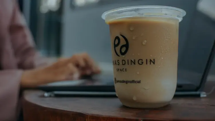 Panas Dingin Space 6