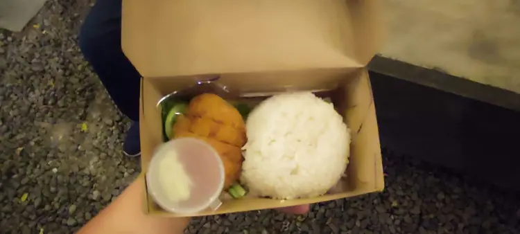 Panas Dingin Space 8