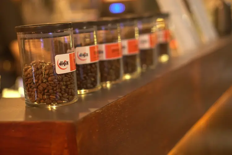 DIGIZ COFFEE & EATERY 2