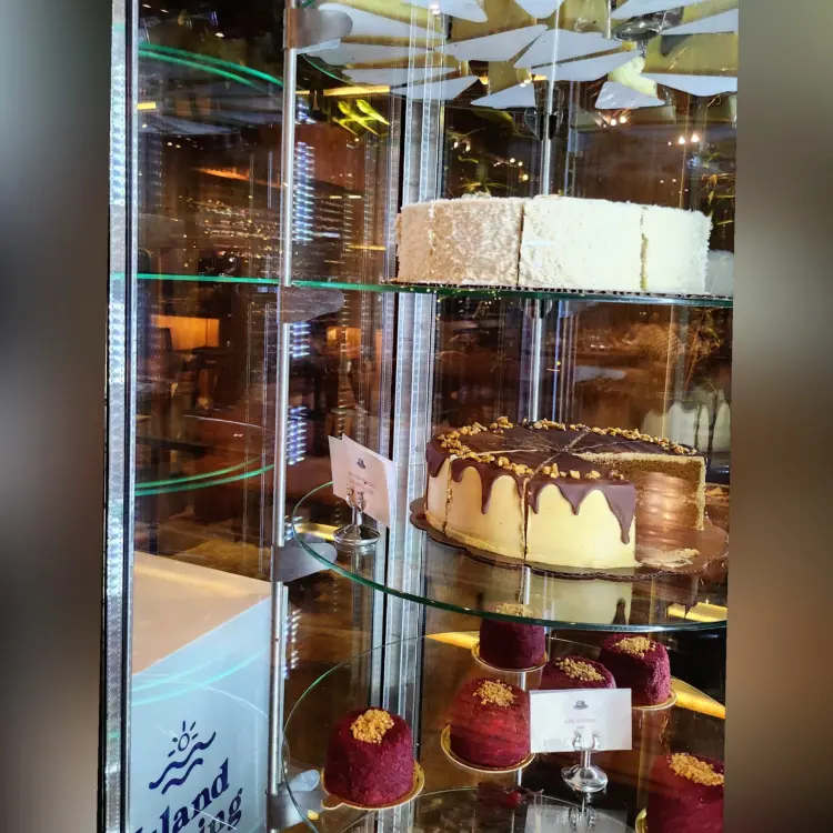 El Profesor Steakhouse - Urban Forest Cipete 7