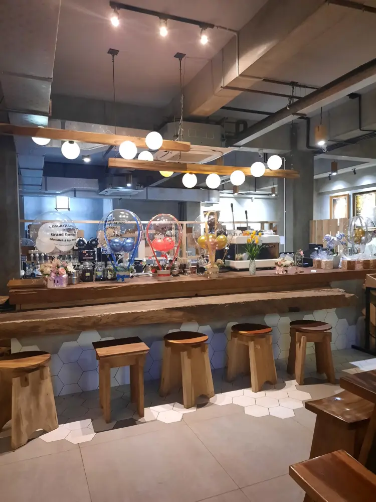 Glucklich Resto & Bakery 3