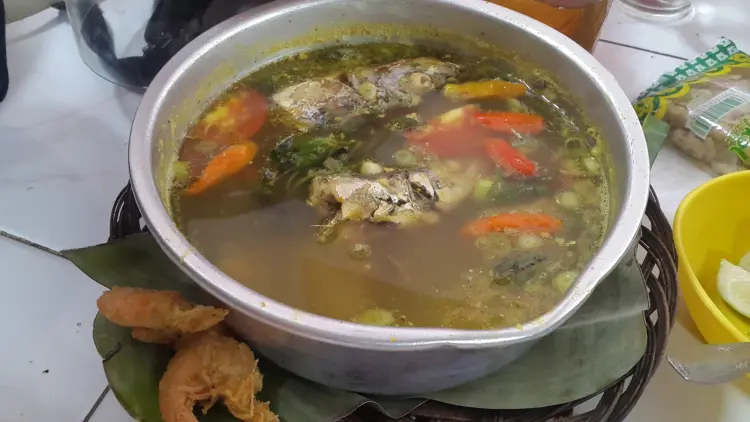 Lesehan Warung Bamboe Kebumen 8