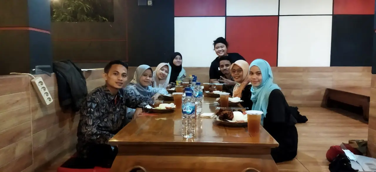 谷歌4.9分的烤鸡“神店”，竟靠“五星好评换折扣”刷分？ 6