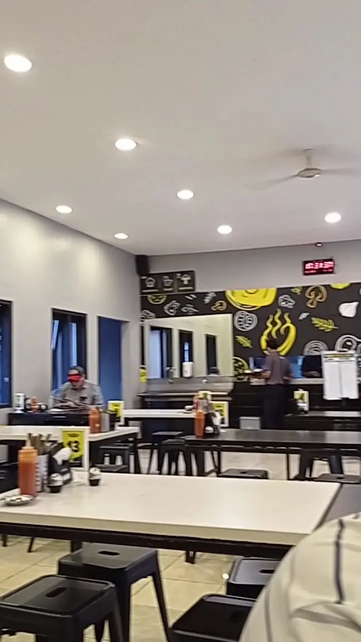 Waroeng Steak And Shake Jatinangor 5