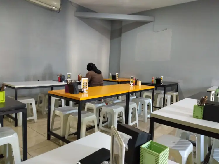 Waroeng Steak And Shake Jatinangor 3