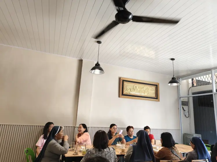 Haustus Coffee and Snack 5