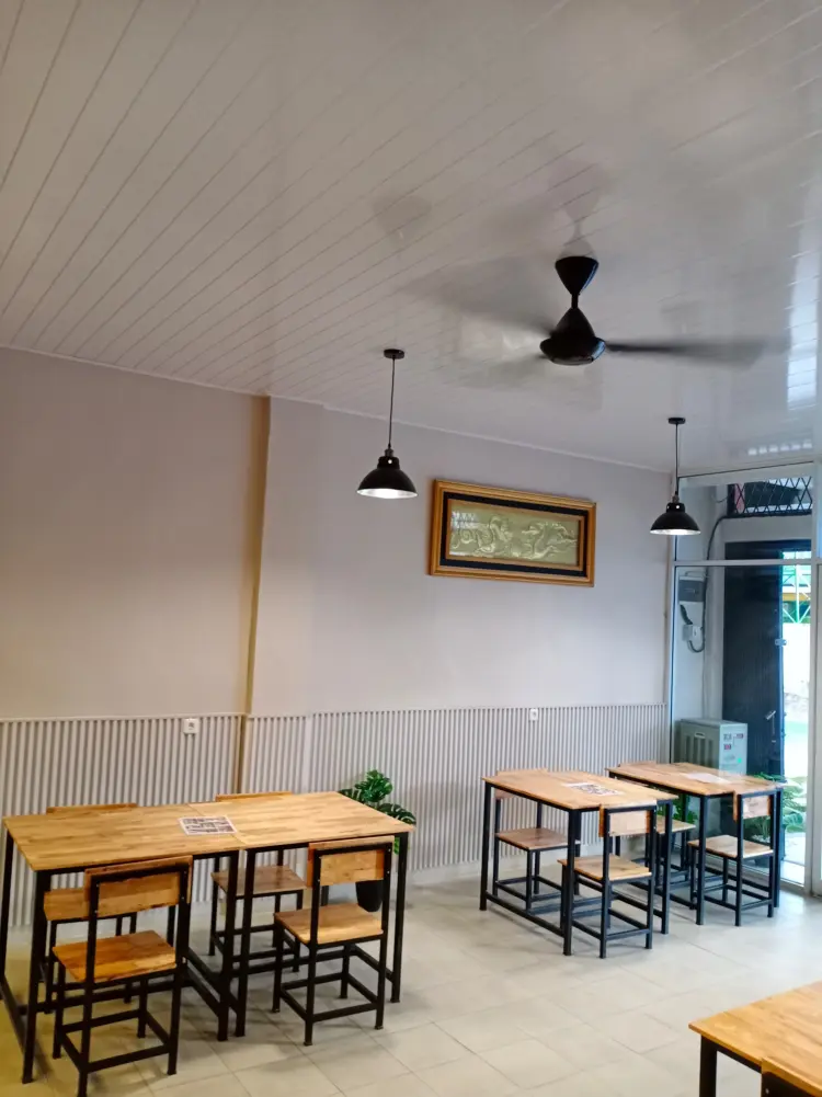 Haustus Coffee and Snack 6