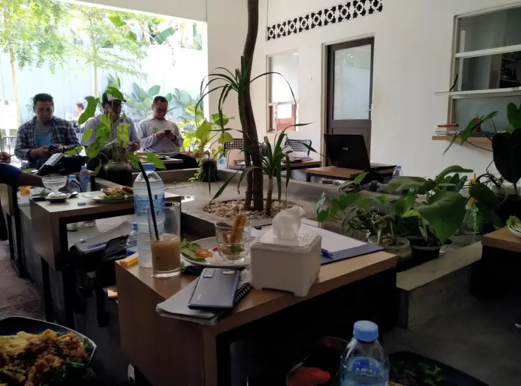 Surya Coffee & Eatery 6