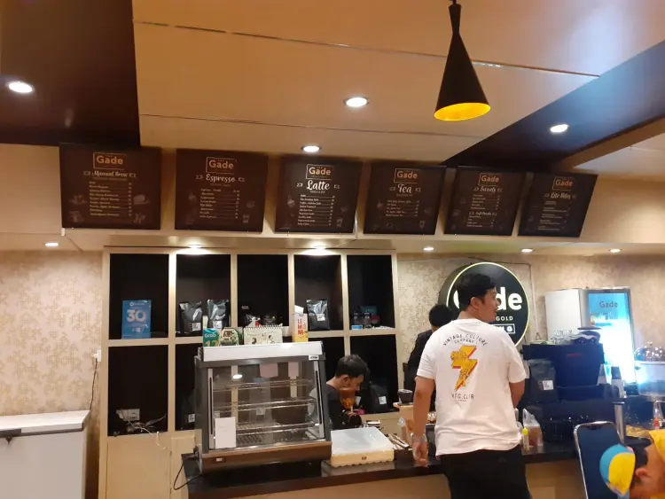 The Gade Coffee & Gold Padang 5