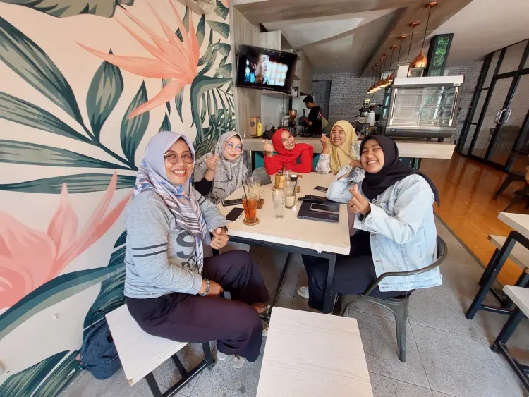 The Gade Coffee & Gold Padang 9