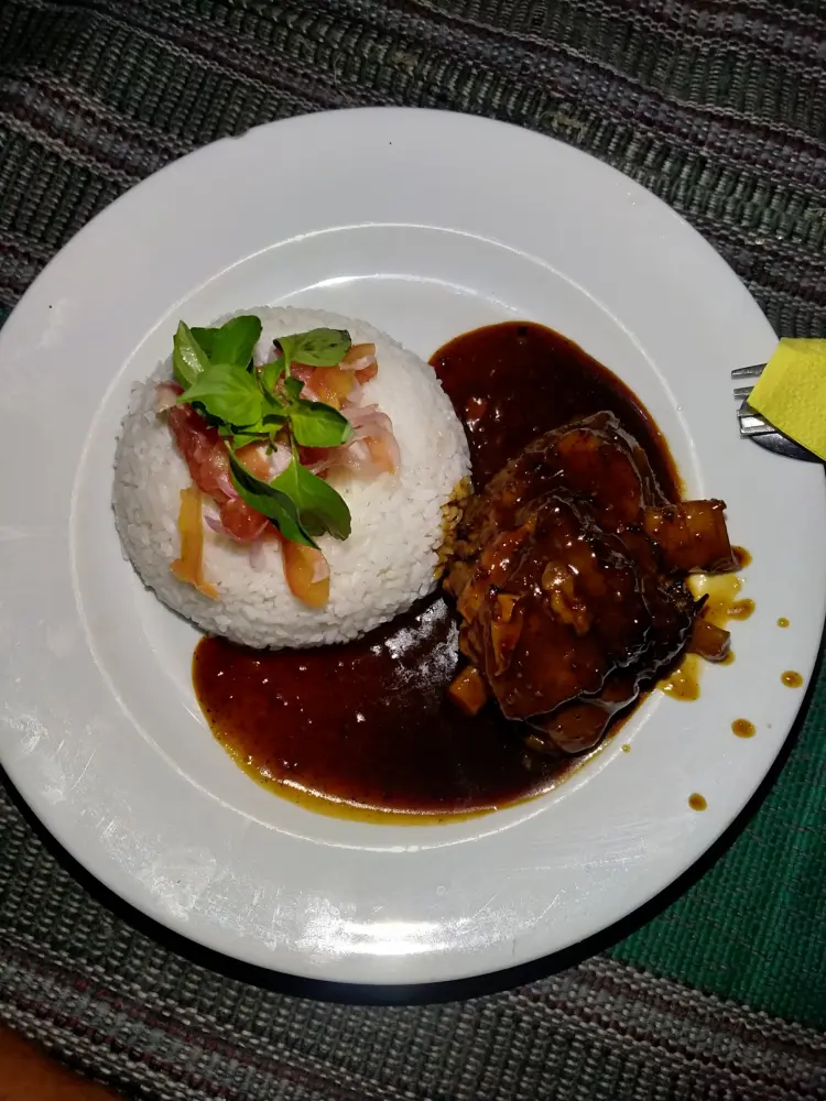 Lentera Grill and Steak 8