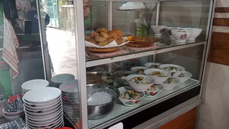 人均1万多，这碗汤治好了我在加里曼丹的“爪哇胃”