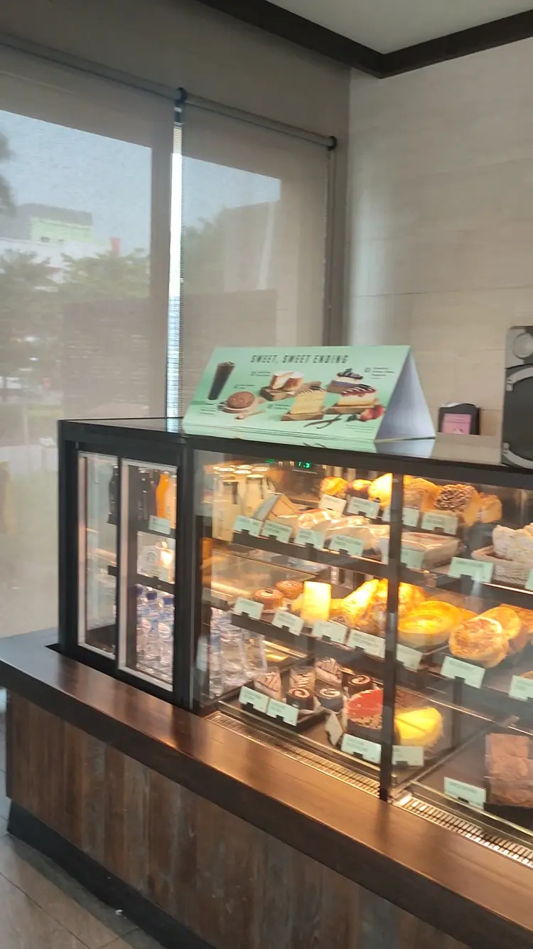 Starbucks Palem Semi Karawaci 9
