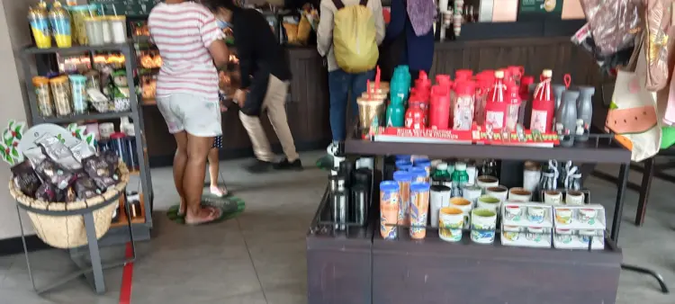 Starbucks Palem Semi Karawaci 5