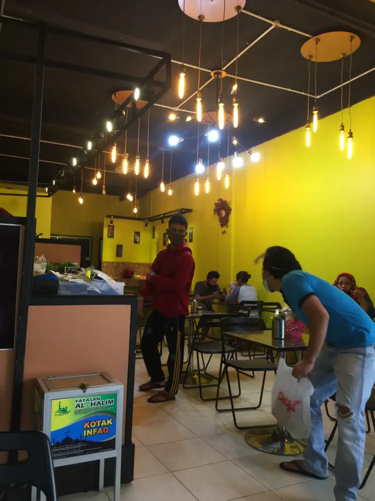 Mister RHP (Risoles & Hotplate) 5