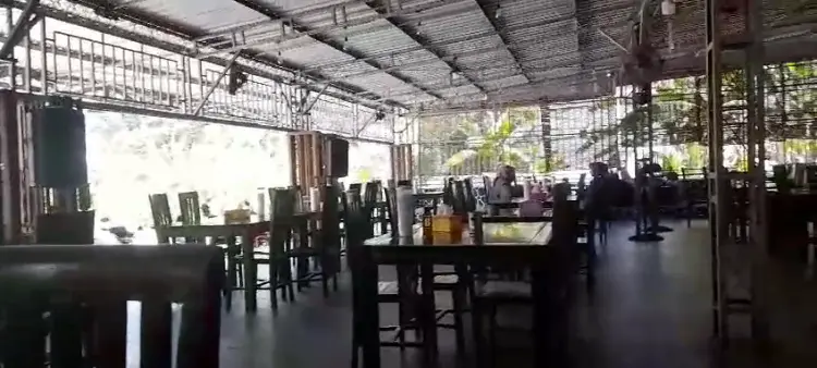 Kafe dan resto boss'e 4