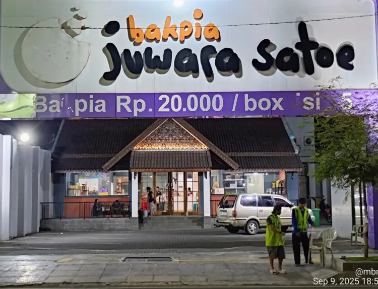 Bakpia Juwara Satoe - Jalan KH Ahmad Dahlan 1