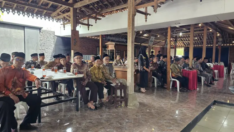 Omah SarJan Resto & Cafe 6