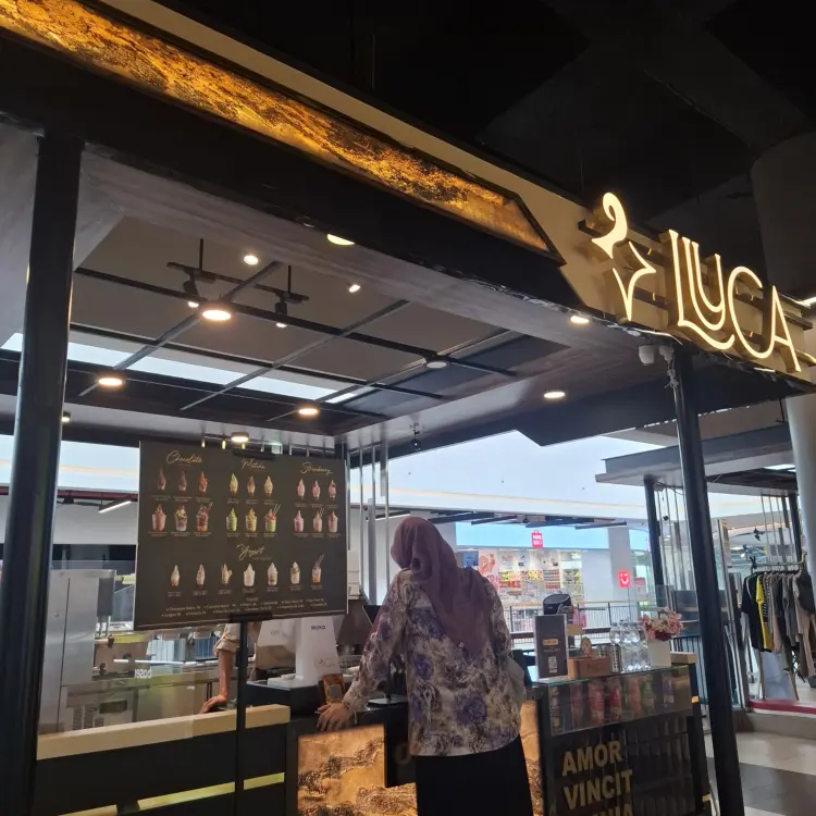 Luuca Uptown Mall BSB City Semarang 1